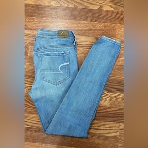 American Eagle jeans: Size 6